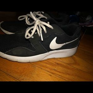 Boys Nike Roches Sneakers